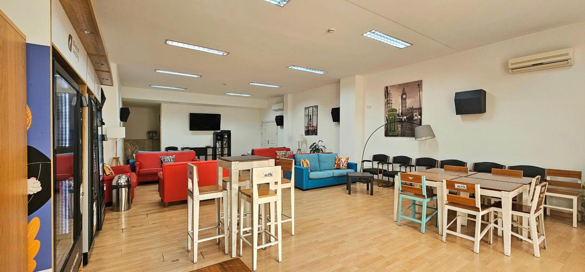 Hostel Residencia Alfil Málaga Extérieur photo